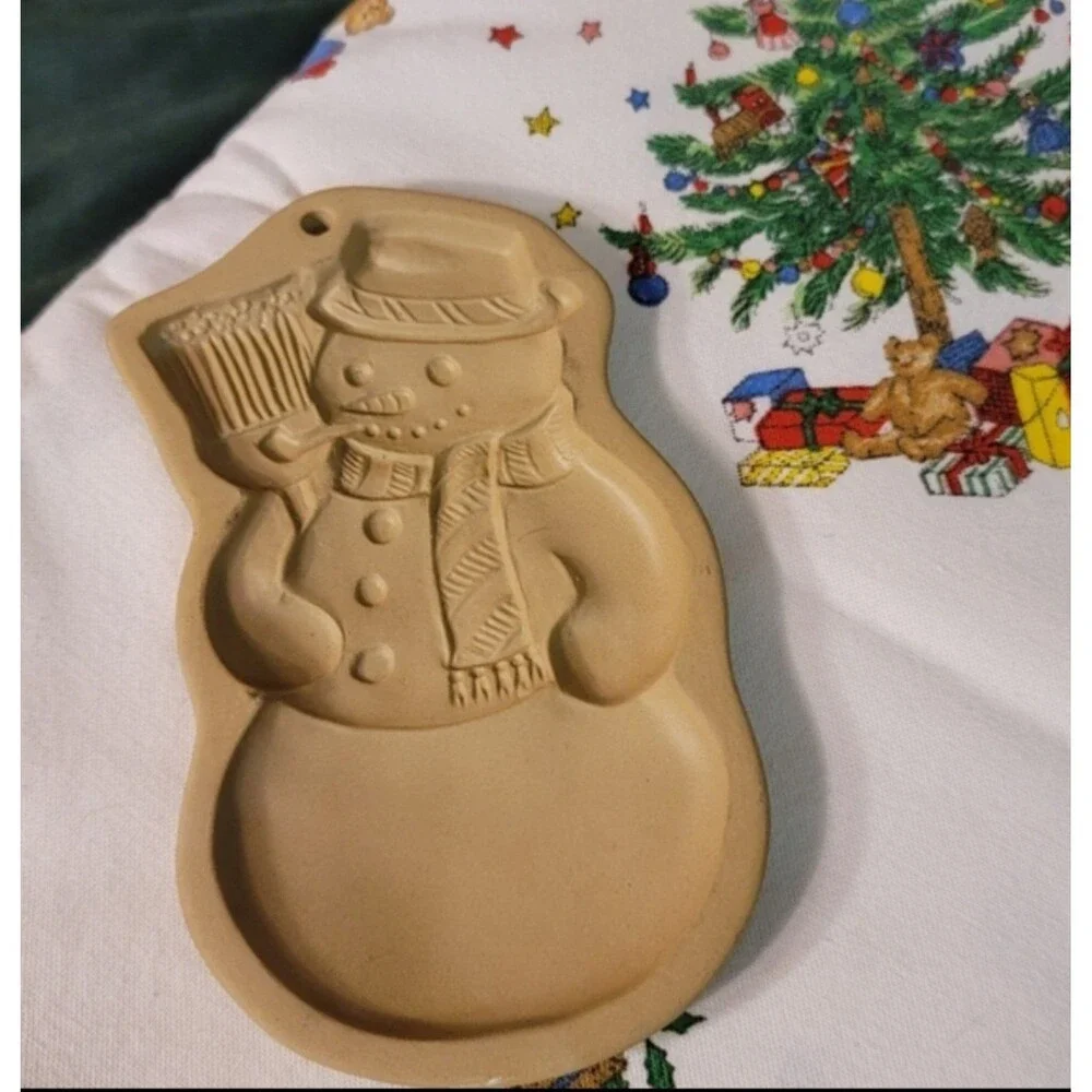 Snowman Cookie Mold. Brown Bag Cookie Art - 1989